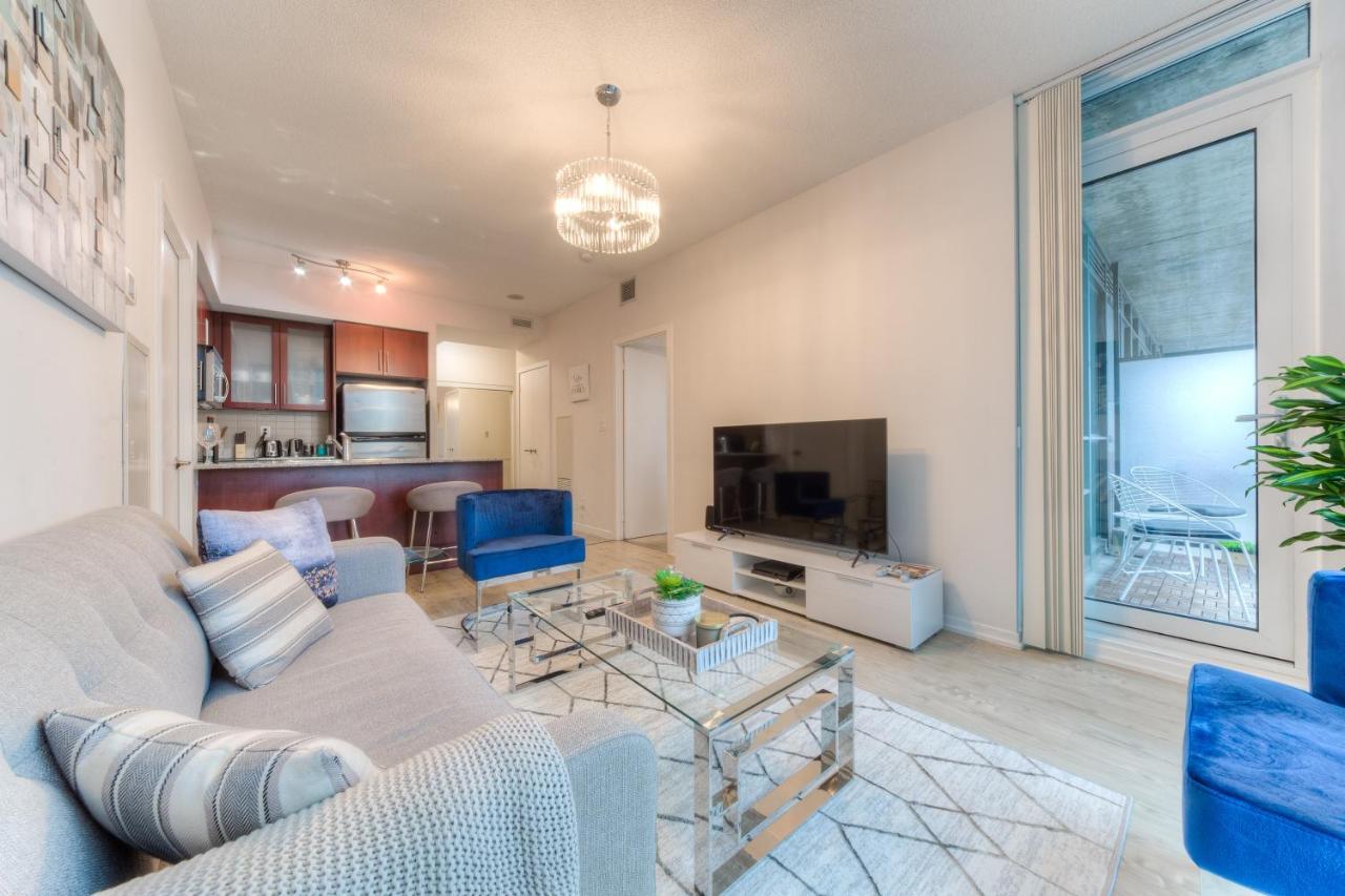 Stylish Newly Furnished Condo With Beautiful Lake View Toronto Esterno foto