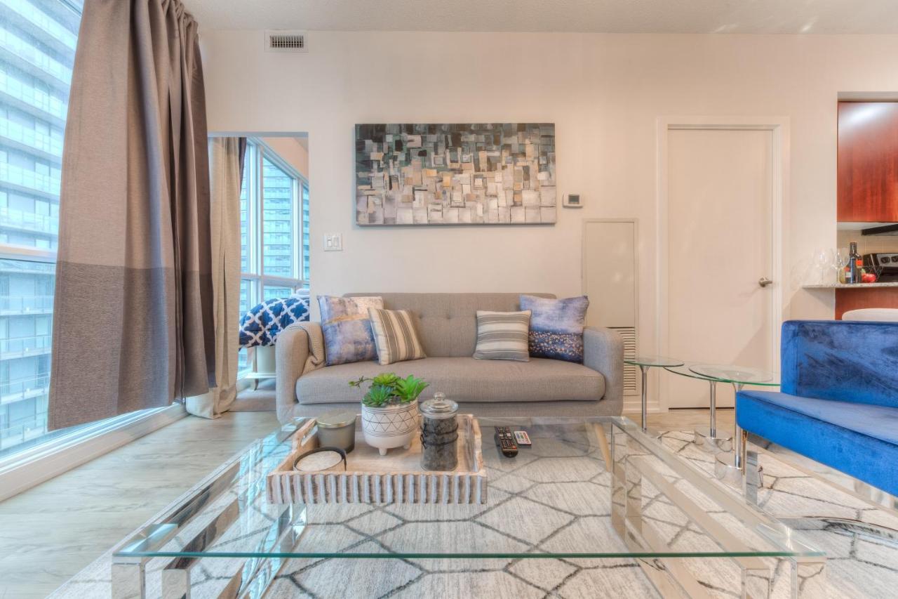 Stylish Newly Furnished Condo With Beautiful Lake View Toronto Esterno foto